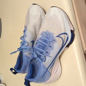 Nike Air Zoom Tempo Next% Flyknit Blue & White